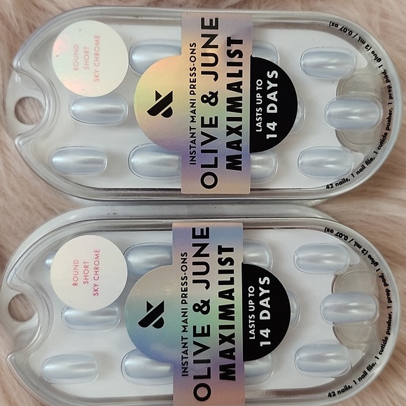 Brand New 3CT BUNDLE OLIVE & JUNE MAXIMALIST False Nails-S - Picture 3 of 4